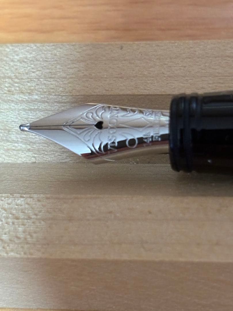 ビスコンティ　万年筆　アールヌーボー　蜘蛛