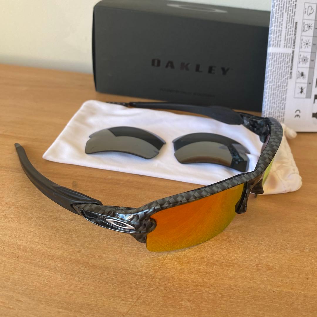 偏光　Oakley オークリー　FLAK 2.0 カーボンブラック　純正レンズ付