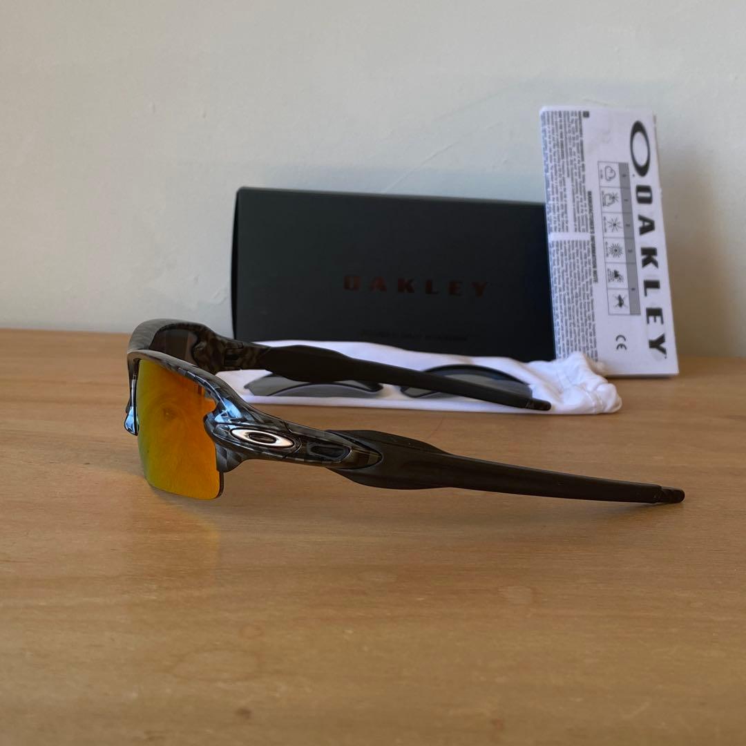 偏光　Oakley オークリー　FLAK 2.0 カーボンブラック　純正レンズ付