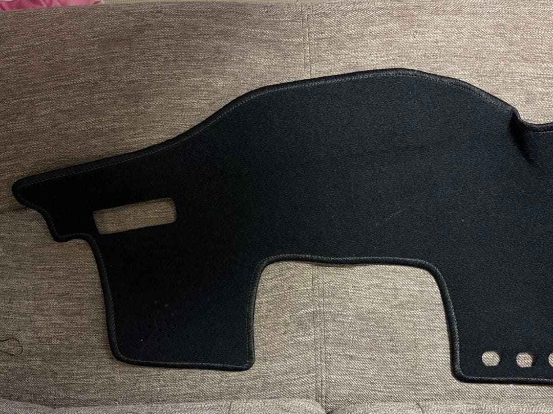 ハリアー80系 ダッシュボードマット HUDあり