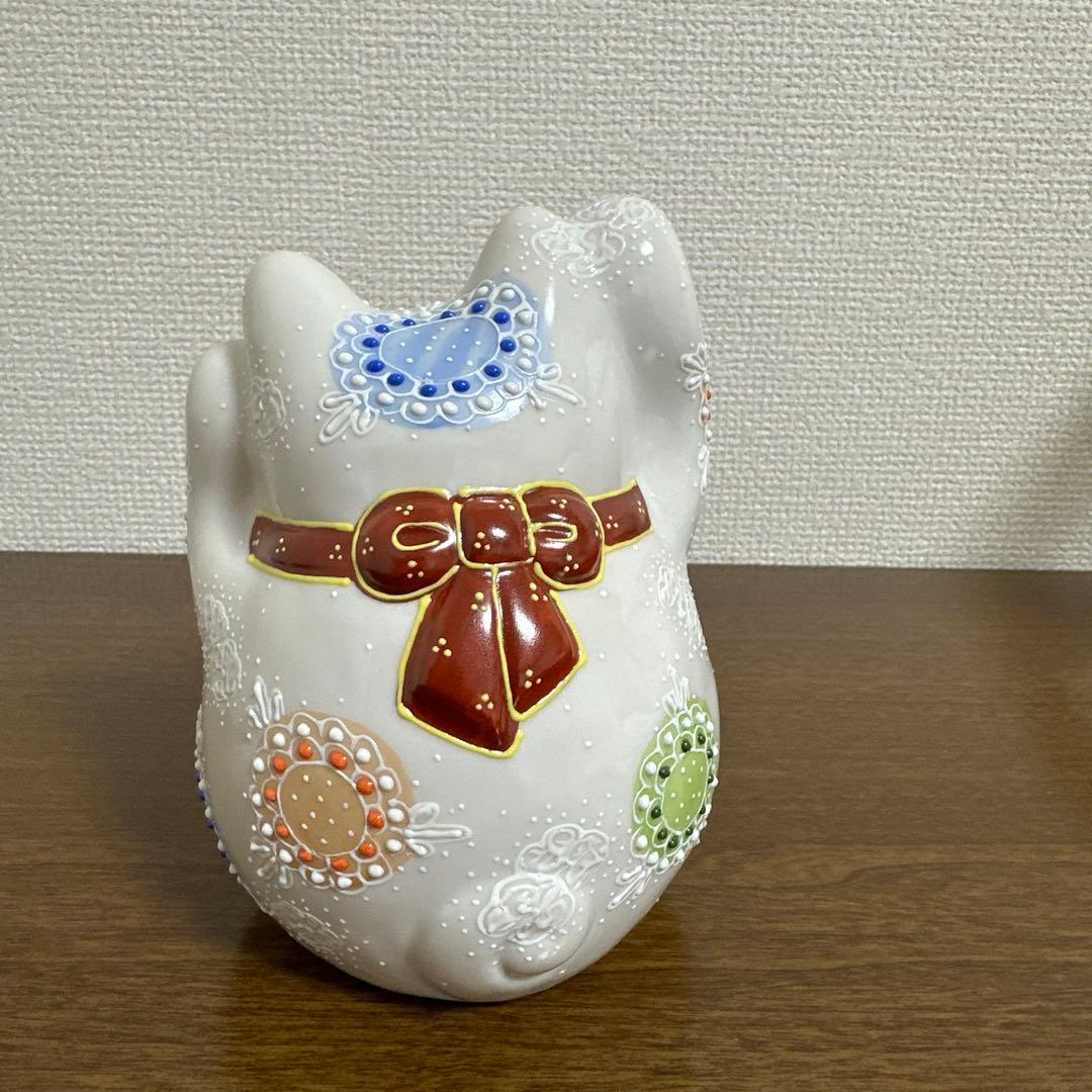 九谷焼 絵馬 招き猫 4.5号 両手上げ 白盛 猫置物 陶器