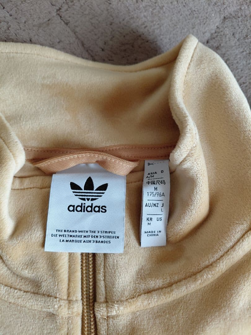 adidas ベロア上下セット