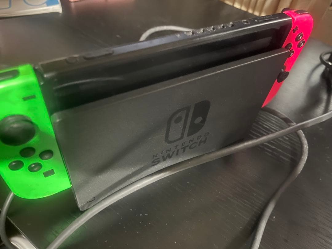 ハンサムNintendo Switch 本体 グリーン/レッド