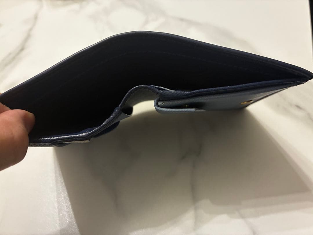 PRADA プラダ　サフィアーノ　バイカラー二つ折り財布　ブルー/ライトブルー