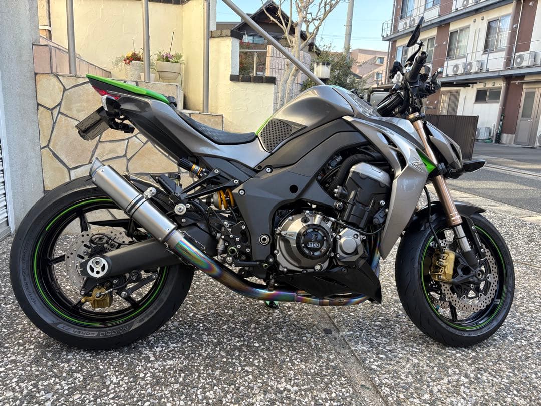 Kawasaki Z1000 チタンエキゾーストパイプ