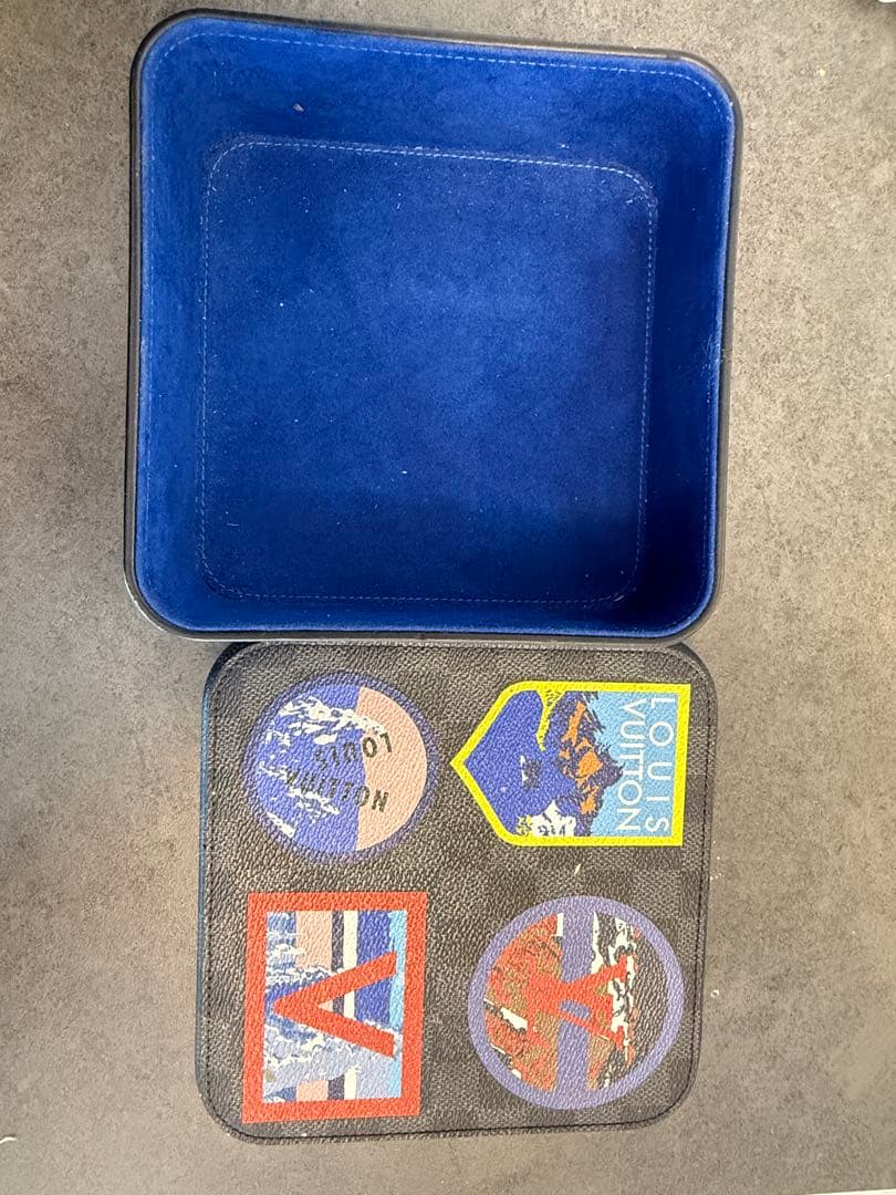 ルイ・ヴィトン トレイ