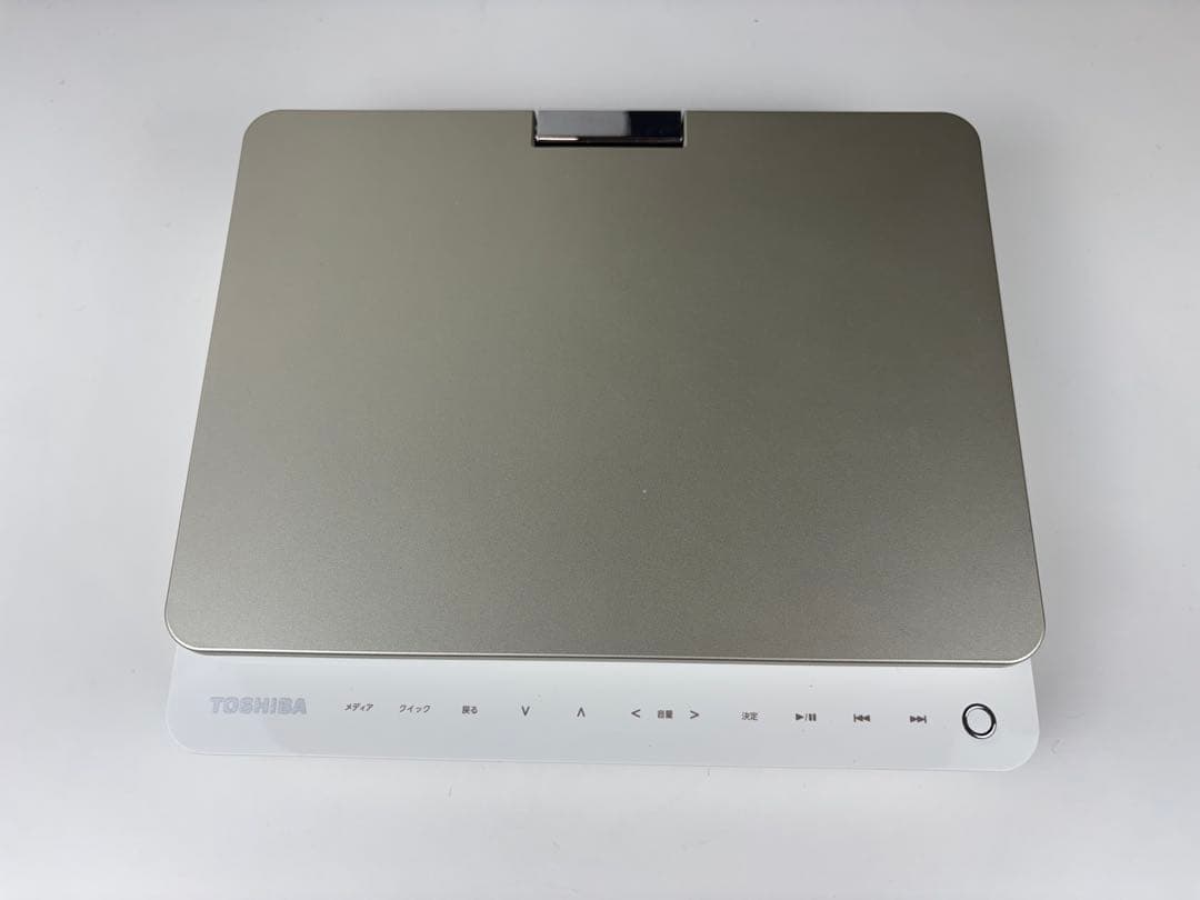 東芝　SD-BP900S ポータブルBDプレーヤー