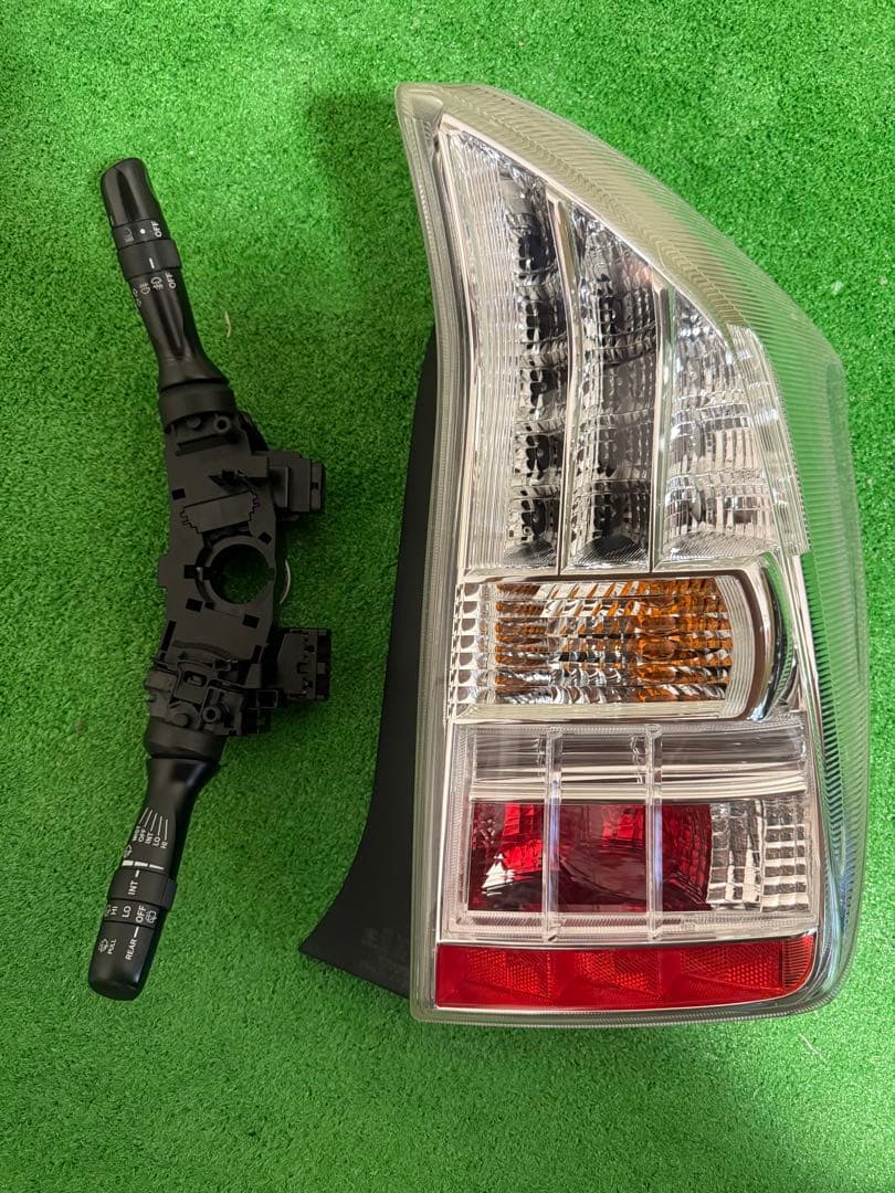 プリウス30 前期　右のみ　テールライト　テールランプ　寒冷地仕様 (4)