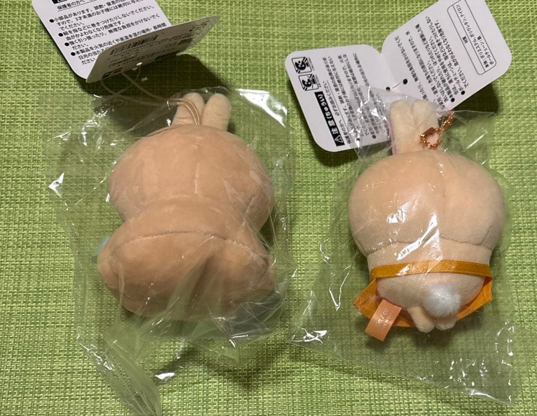 ちいかわ うさぎ ハートに火を もぐもぐ 店員さん ウラヤハボウズ オタ活うちわ