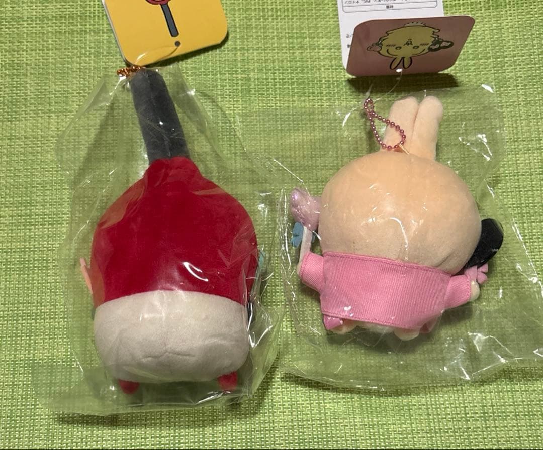 ちいかわ うさぎ ハートに火を もぐもぐ 店員さん ウラヤハボウズ オタ活うちわ