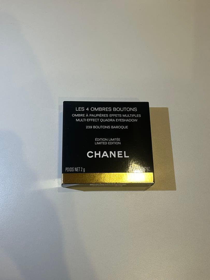 取り置きCHANEL シャネル　レキャトルオンブルブトン239新品未使用　限定品