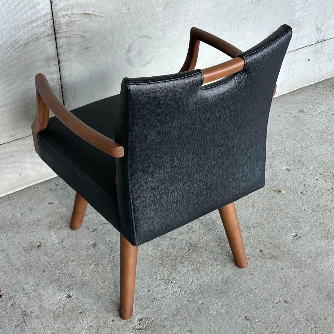 シギヤマ家具 SK ARCHE MBR 04 チェア｜天然木×ブラックレザー調｜