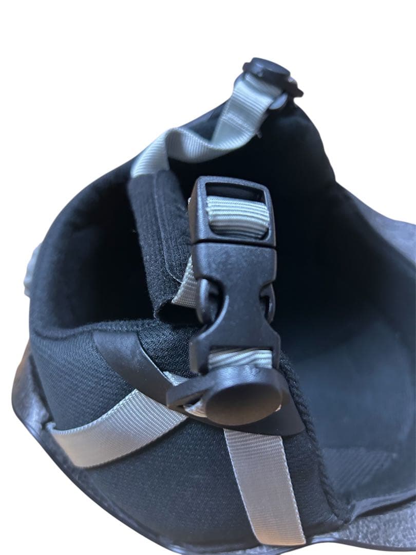 【早いもの勝ち】SALOMON スキー・スノボ ヘルメットM ブラック