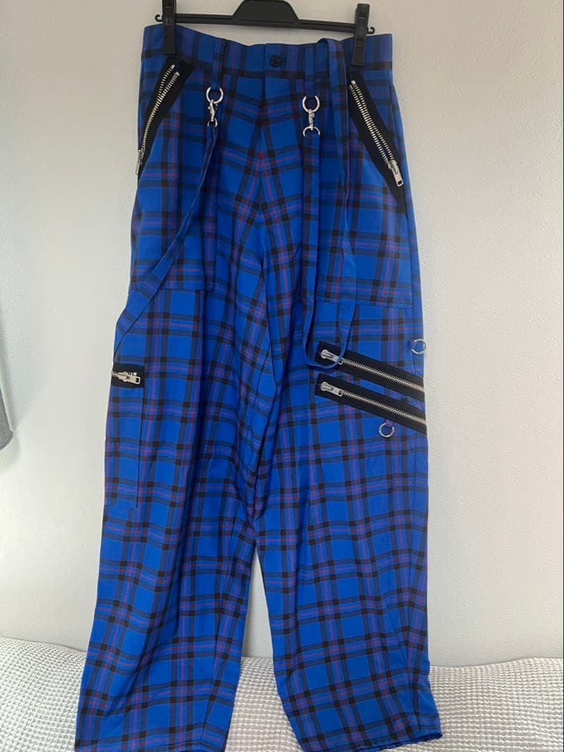 KIDILL 青と黒のチェック柄ズボン