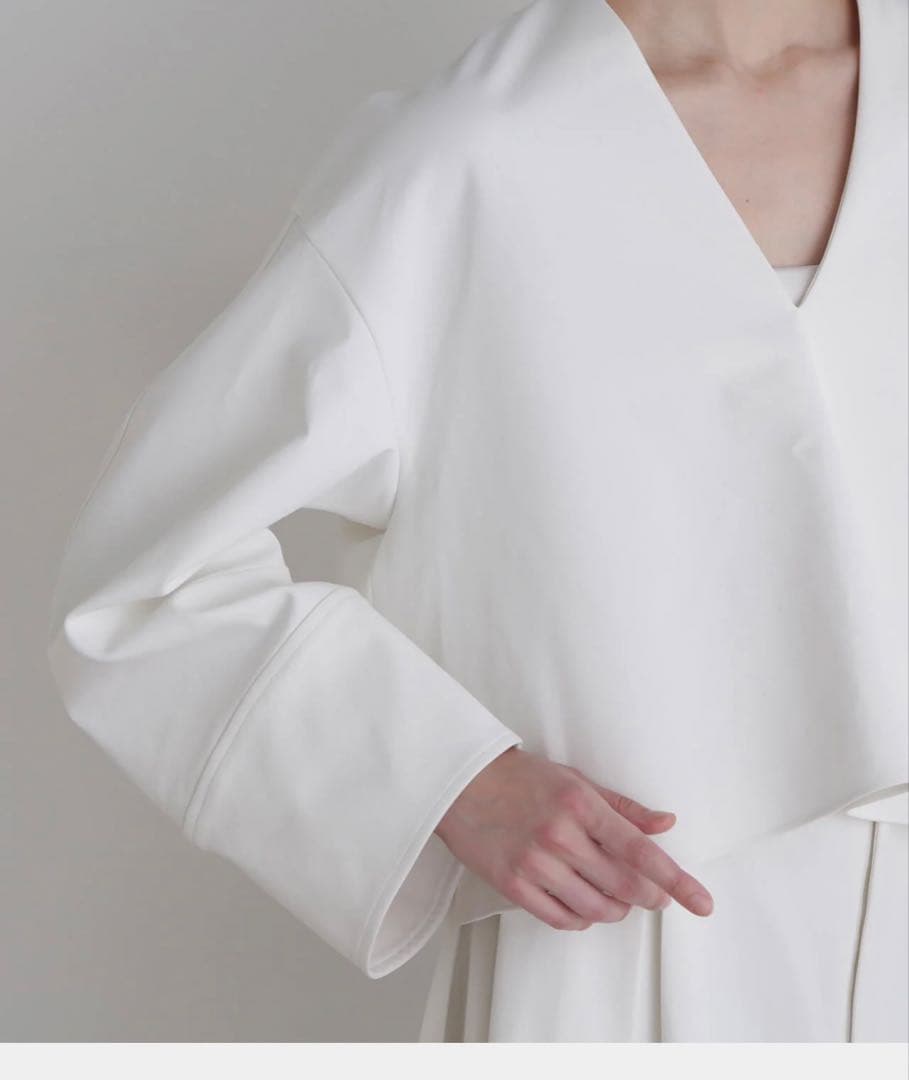 マルチギアバルーンブラウス