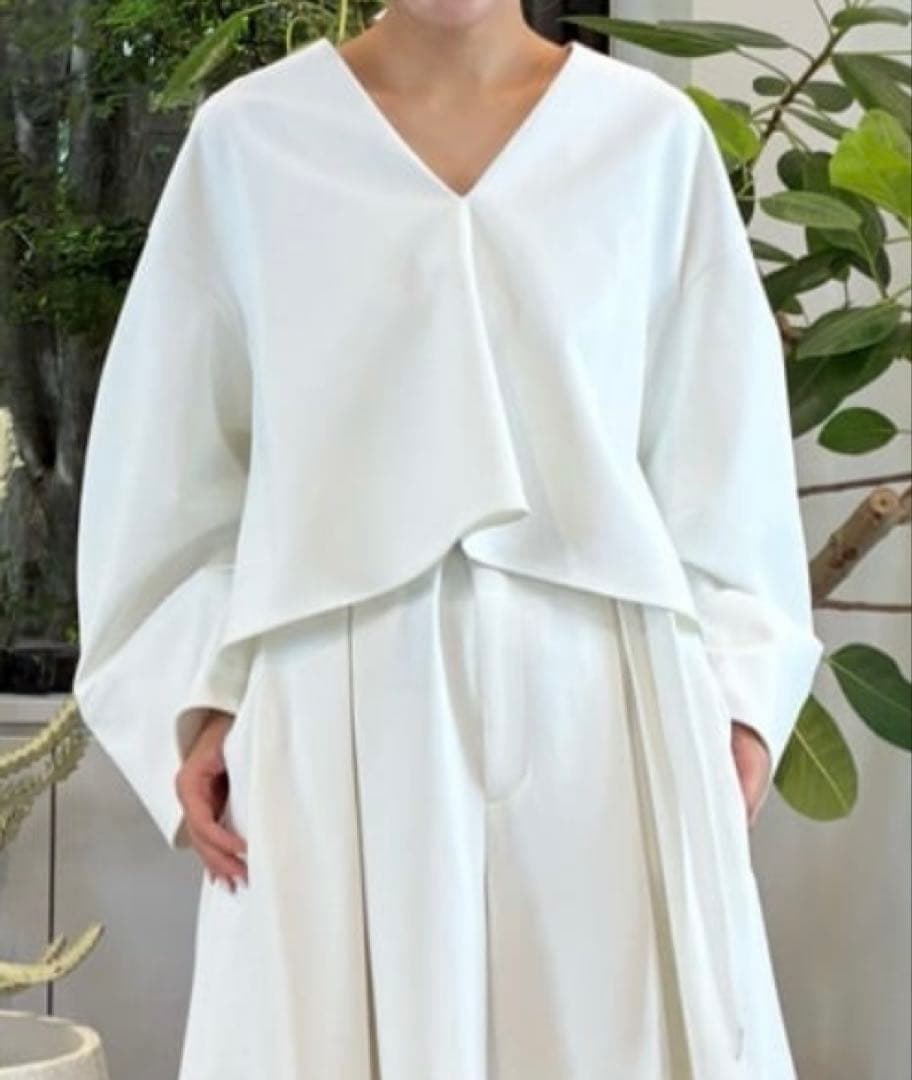 マルチギアバルーンブラウス