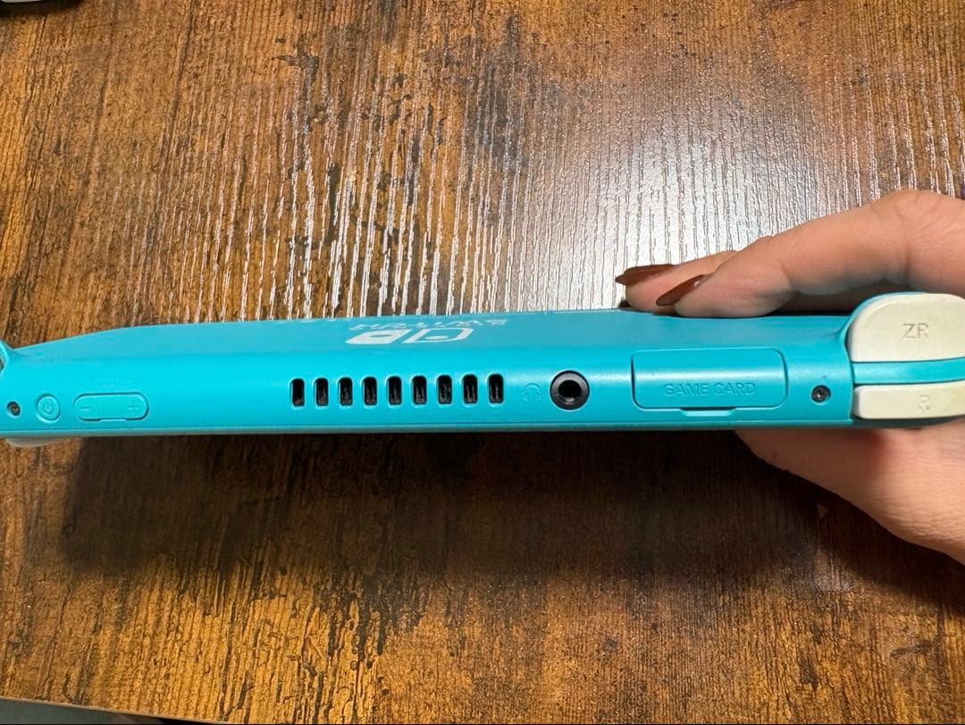 Nintendo Switch light ターコイズ本体