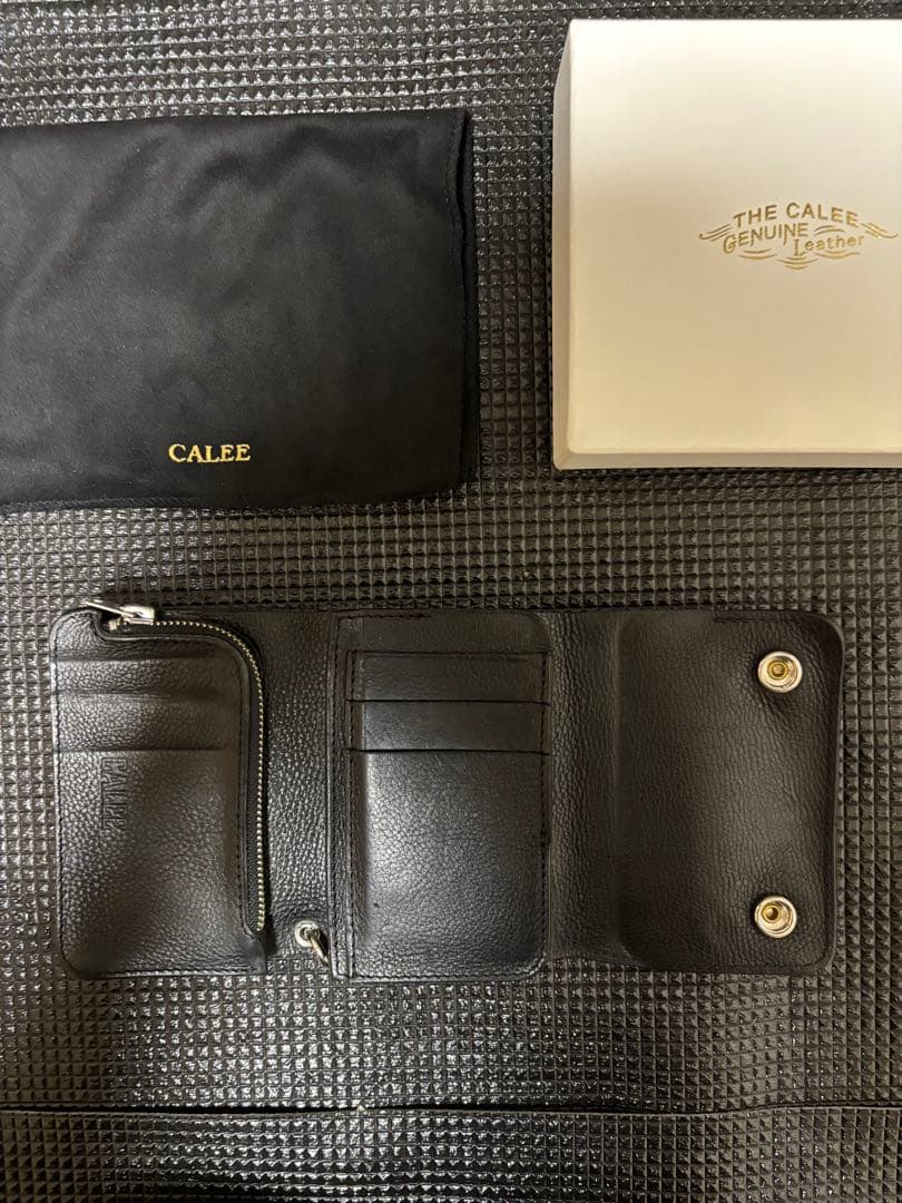 （激レア）CALEE ブラックレザー 三つ折り財布 山田蓮