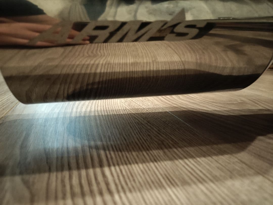 ロッソモデロ　マフラー