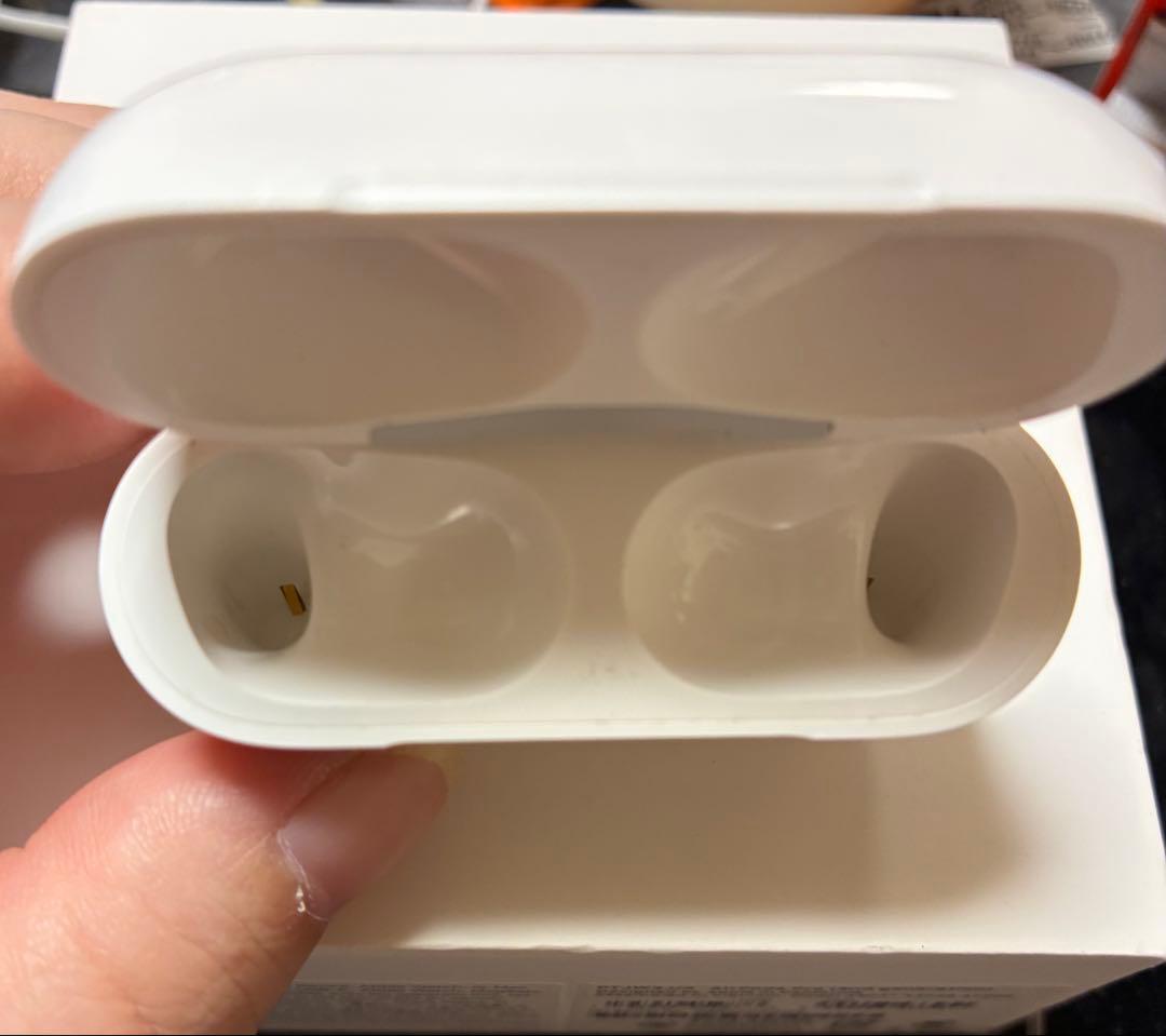 Apple AirPods Pro 第2世代 タイプC（正規品の証・刻印あり）