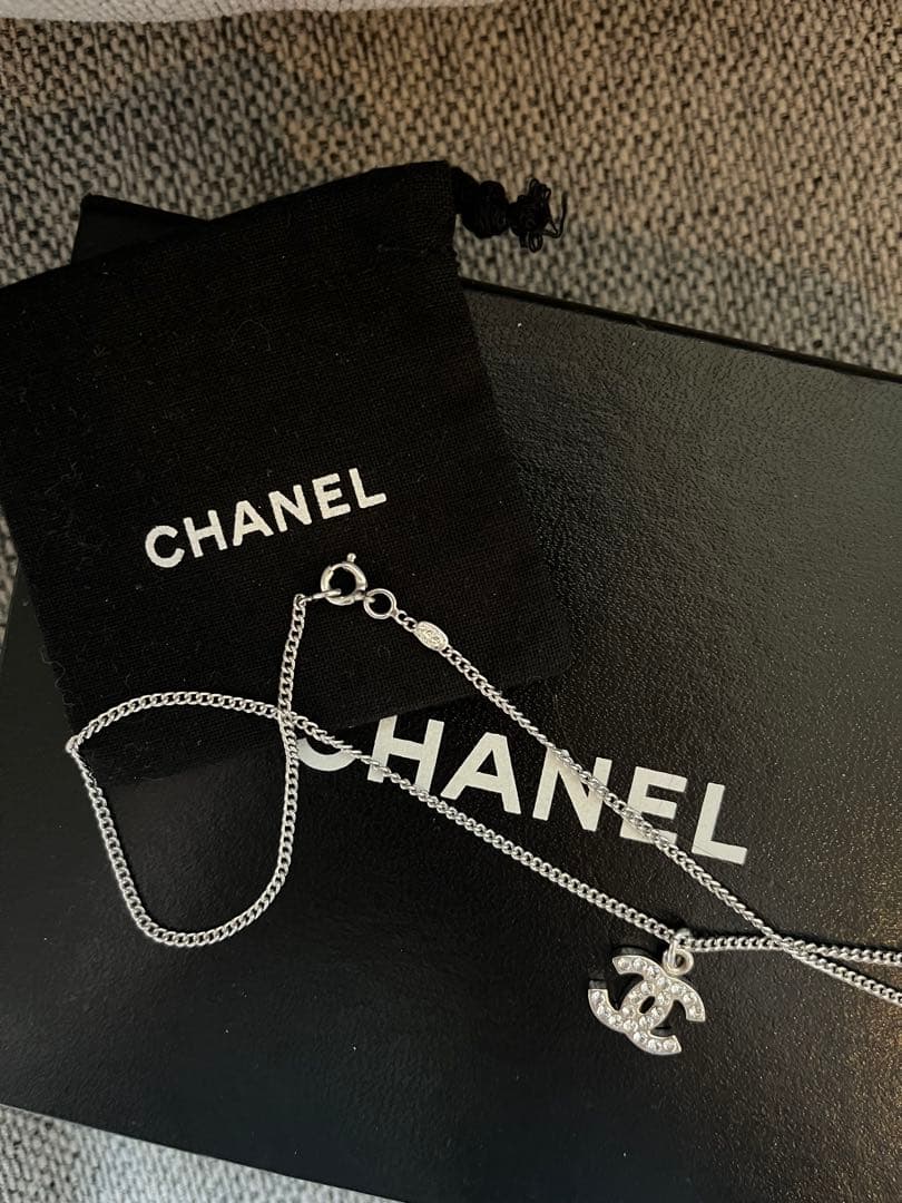 極美品　CHANEL シルバー ロゴ ネックレス　ココマーク　ストーン　正規品