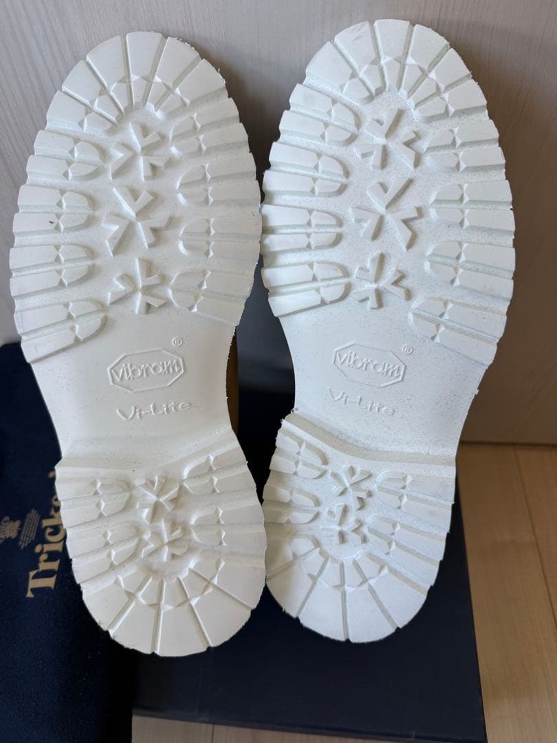 SJXB【新品未使用】　13.2万　Tricker's スエード　ブーツ