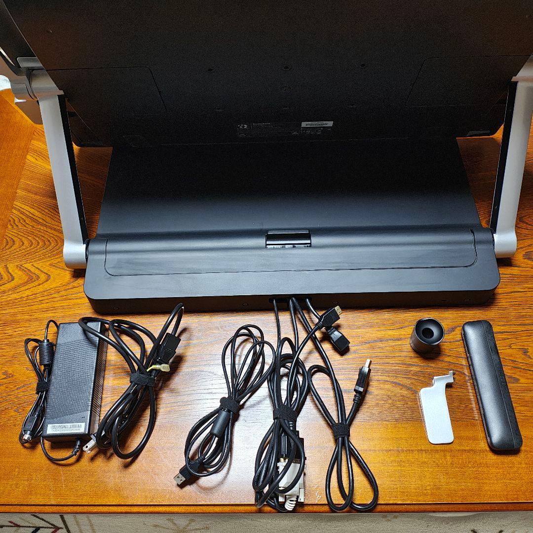 【破損有り】Wacom Cintiq 24HD DTK-2400 液晶タブレット