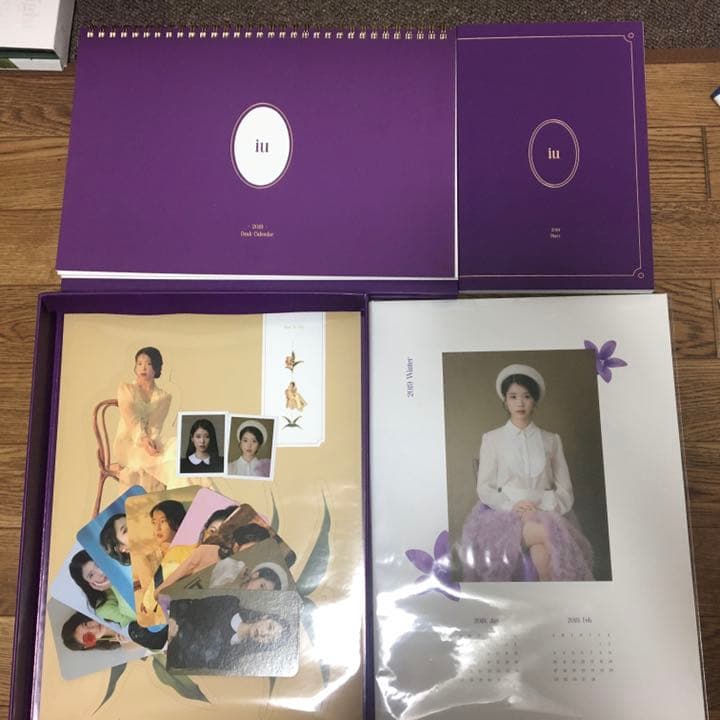 K-POP・アジア IU 2019 SEASON'S GREETINGS