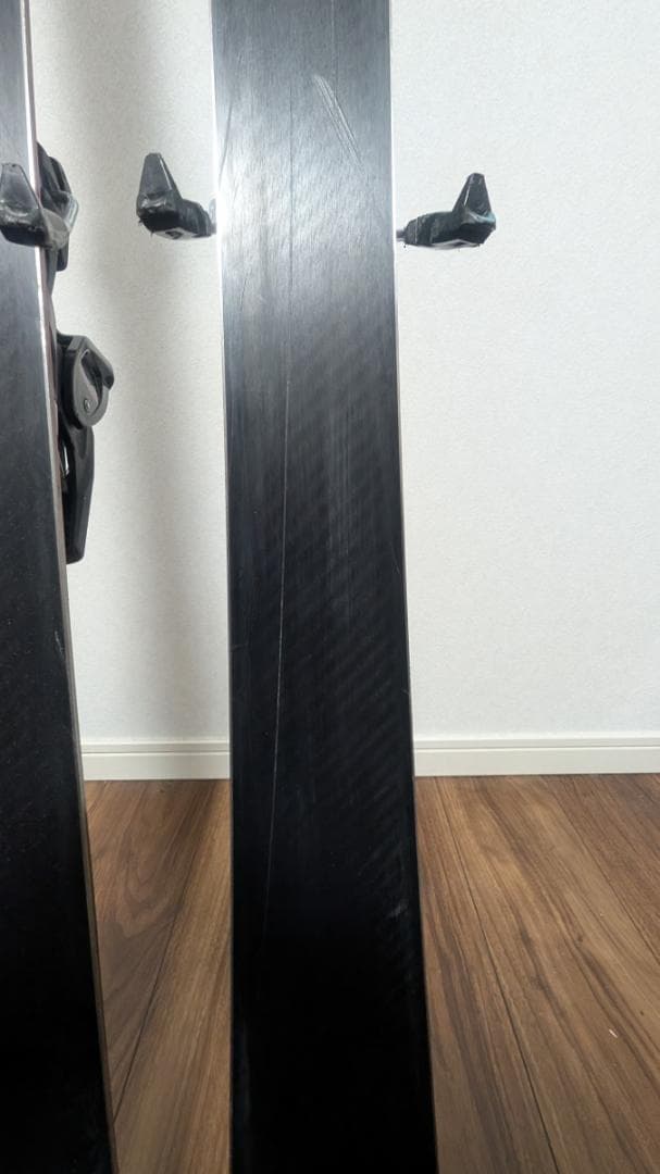 Salomon S/Force スキー板 ブラック/レッド ビンディング付き