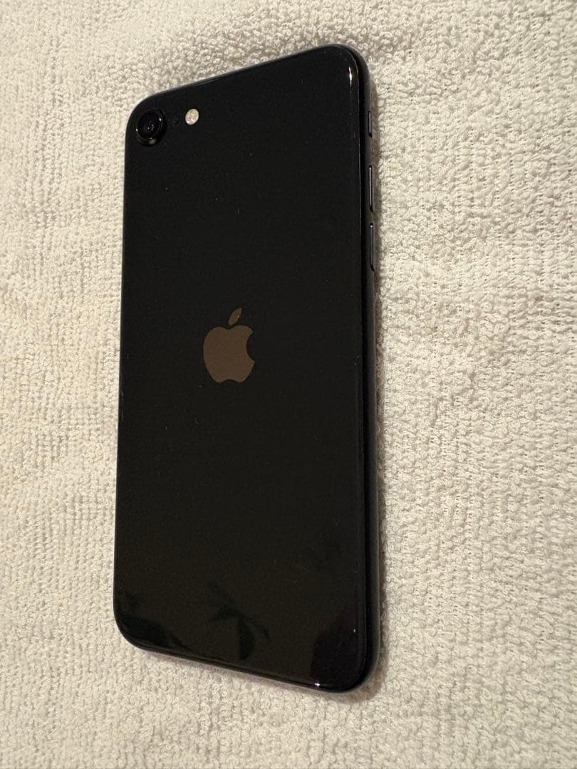 iPhone SE 第二世代　ブラック SIMフリー
