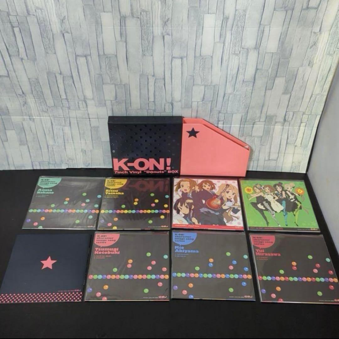 その他 K-ON! 7inch Vinyl \"Donuts\" BOX