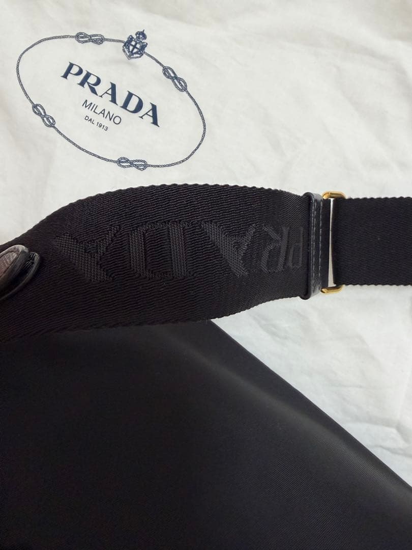 【袋付き】♡PRADA♡ナイロン　ショルダーバッグ　ブラック　正規品