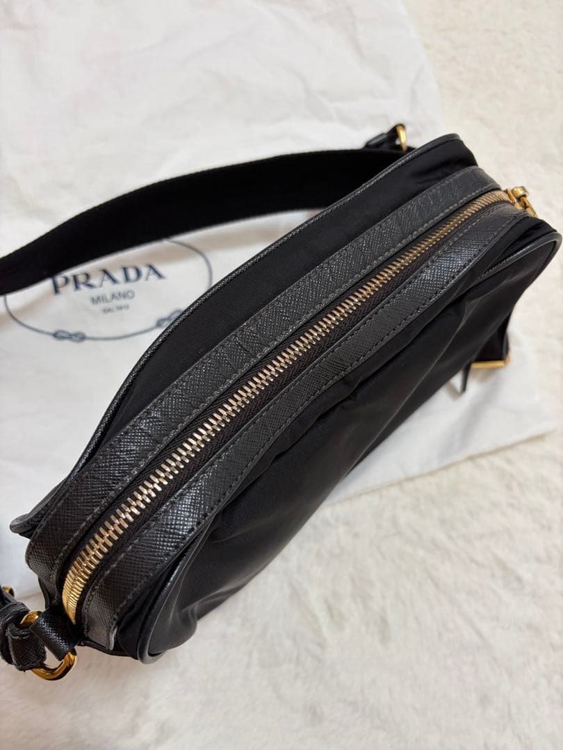 【袋付き】♡PRADA♡ナイロン　ショルダーバッグ　ブラック　正規品