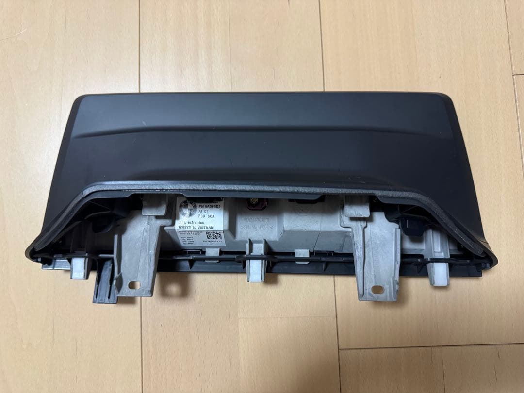 s*r様  X1F48LCI ナビディスプレイ 本体