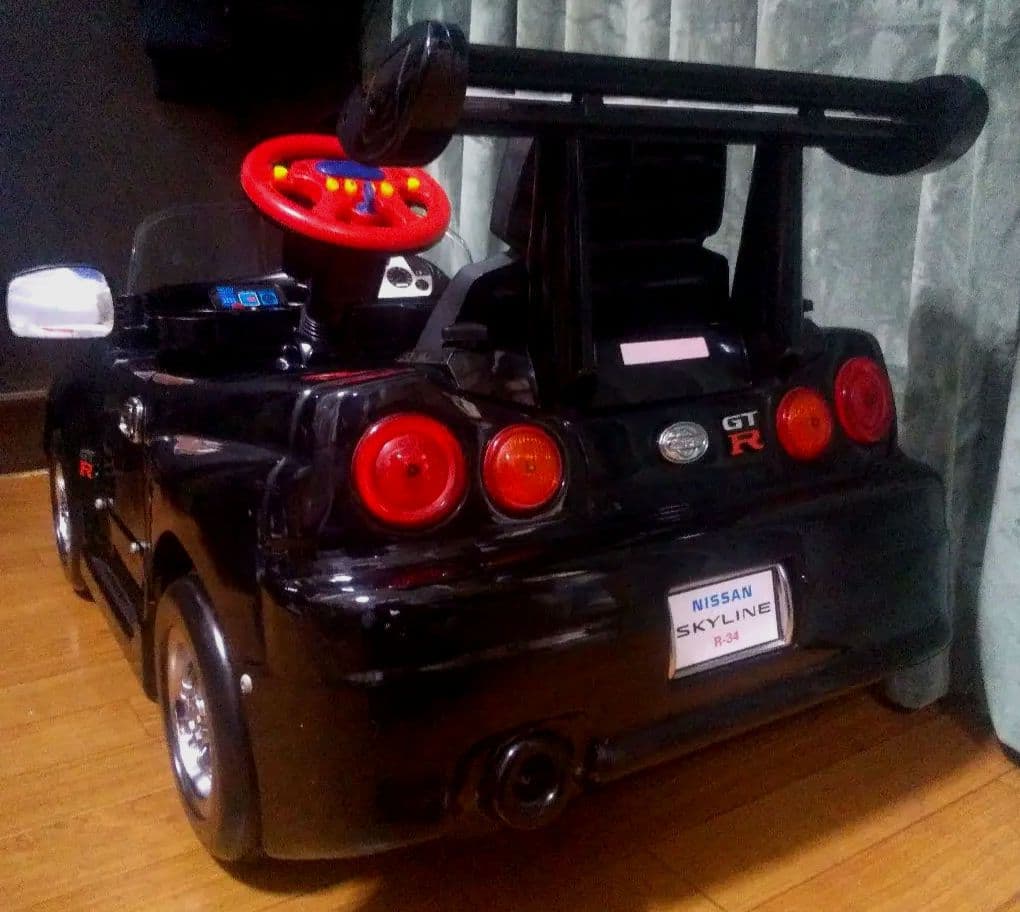 GT-Rデザイン キッズ用カー