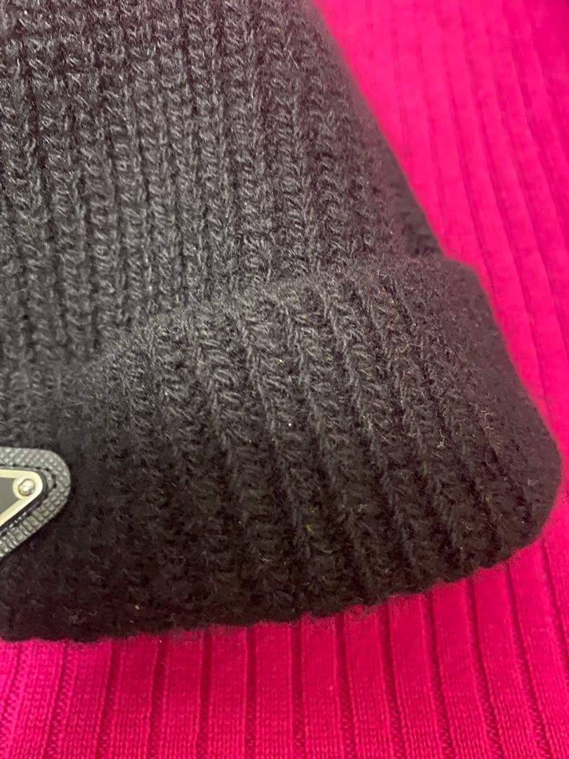 PRADA ロゴ付き黒ビーニー メンズL