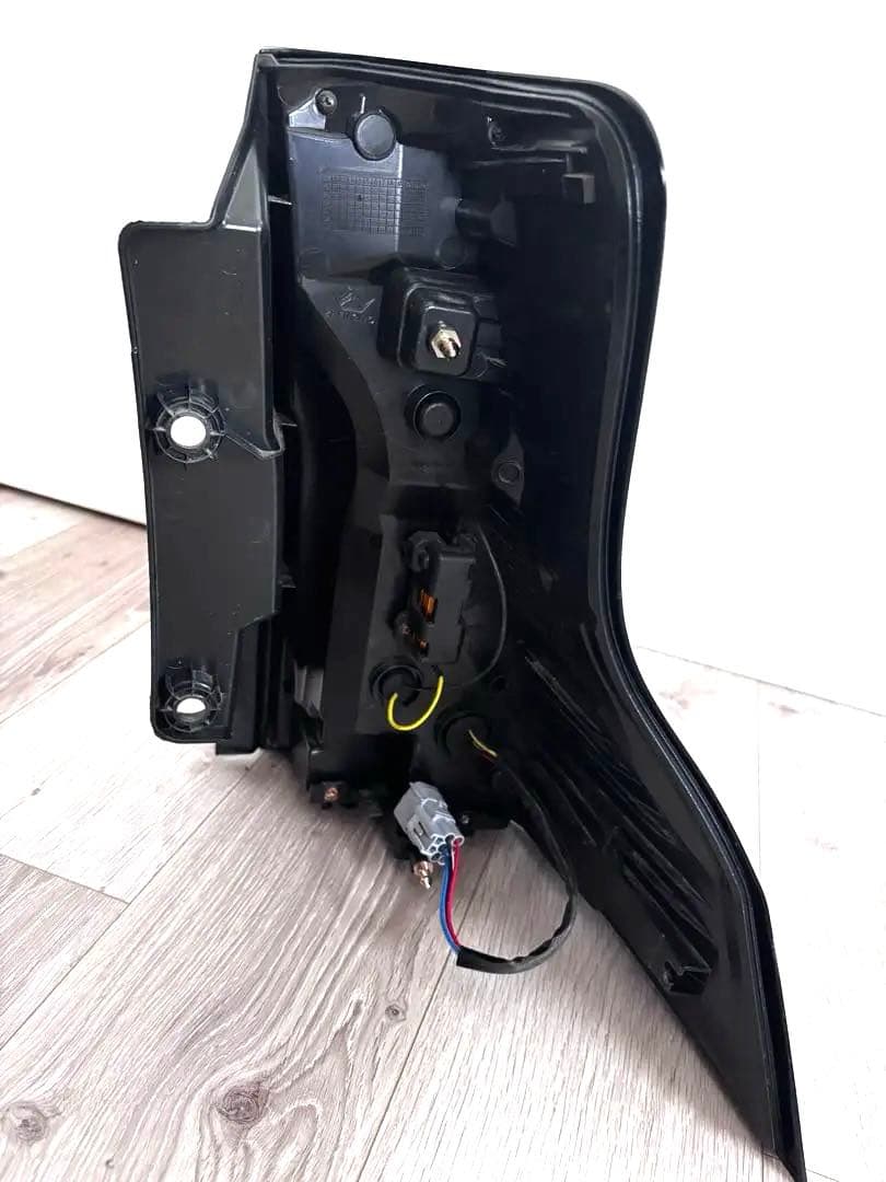 プラド150 車外LEDテールランプ　流れるウィンカー