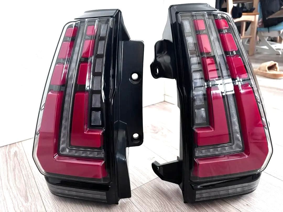 プラド150 車外LEDテールランプ　流れるウィンカー