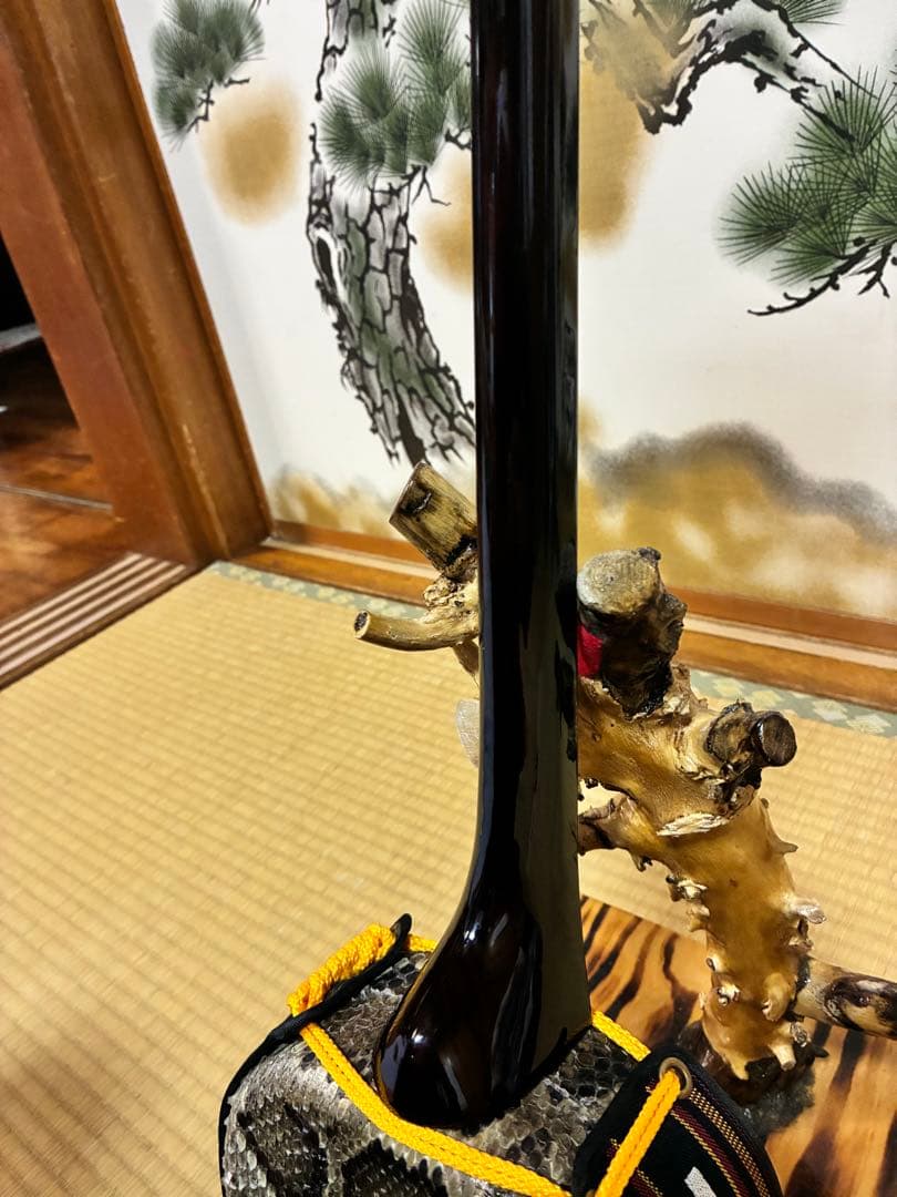 沖縄三線！黒木上質カマゴン！知念大工型！本張り【一枚張り】