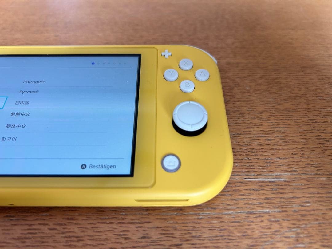 美品　Nintendo Switch Lite イエロー 本体