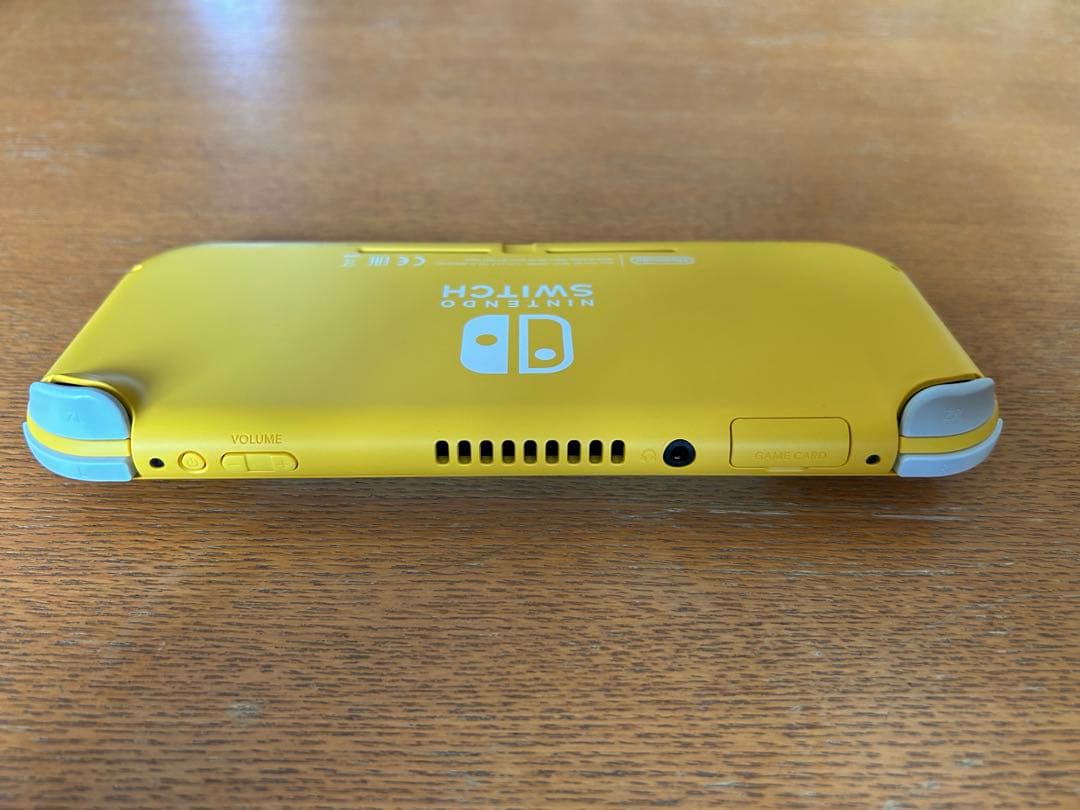 美品　Nintendo Switch Lite イエロー 本体