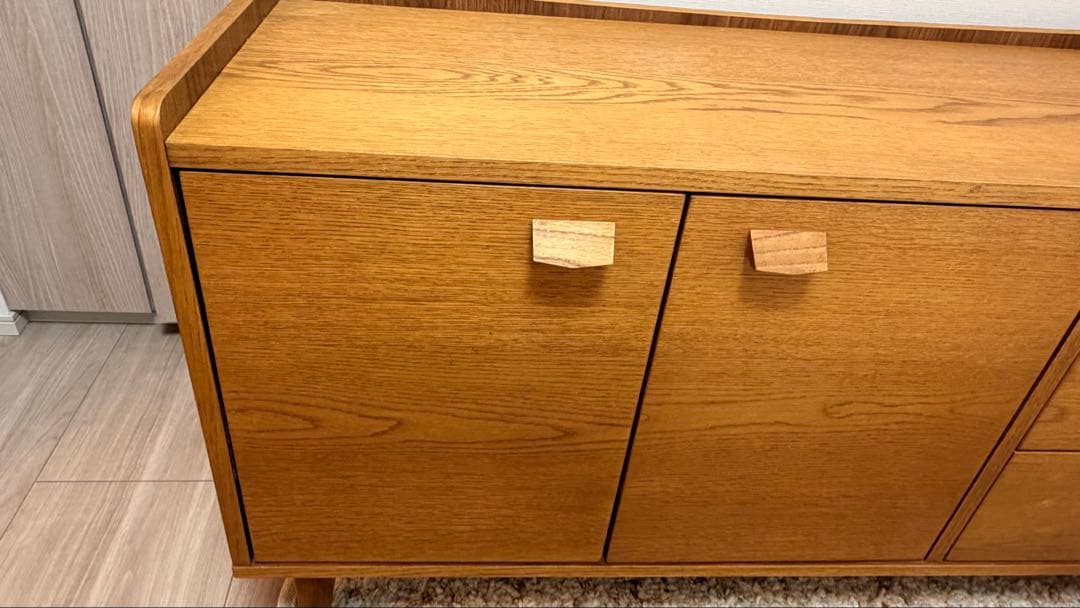 unico （クルト）キャビネット