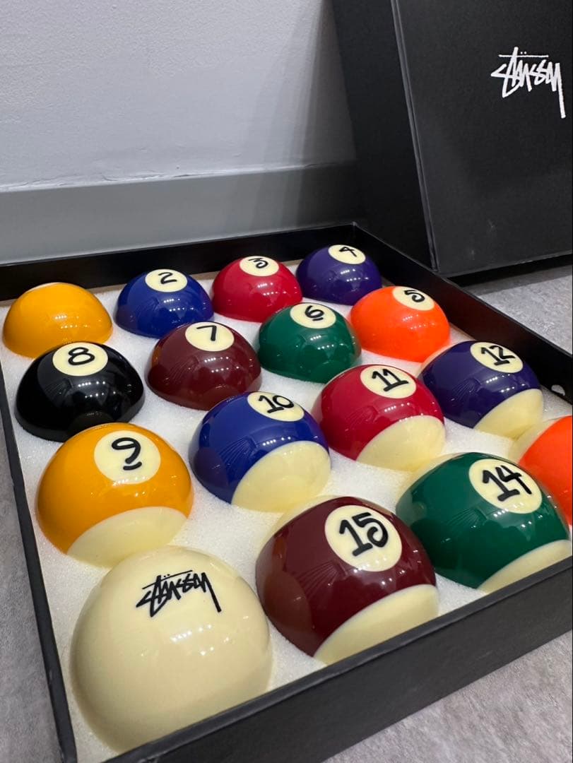 ビリヤード STUSSY BILLIARD BALLS