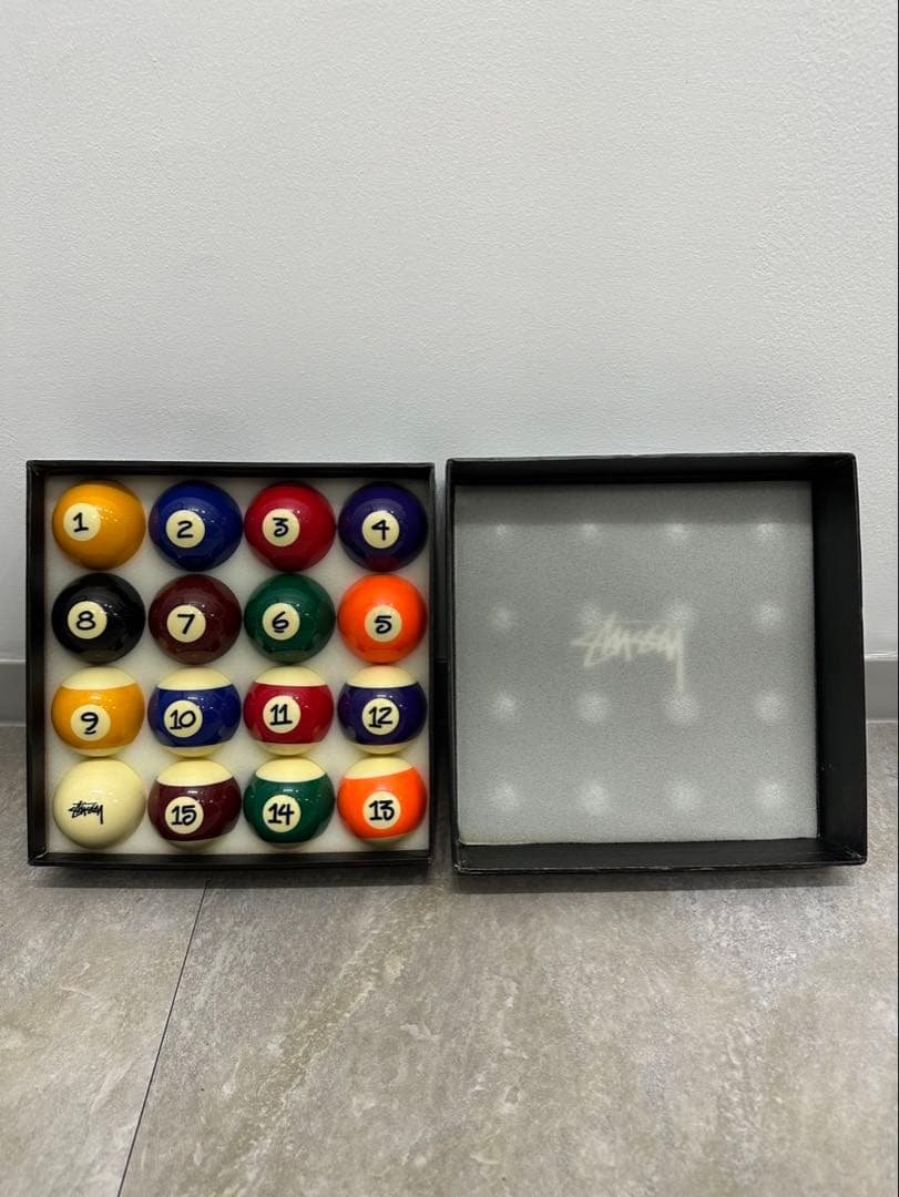 ビリヤード STUSSY BILLIARD BALLS