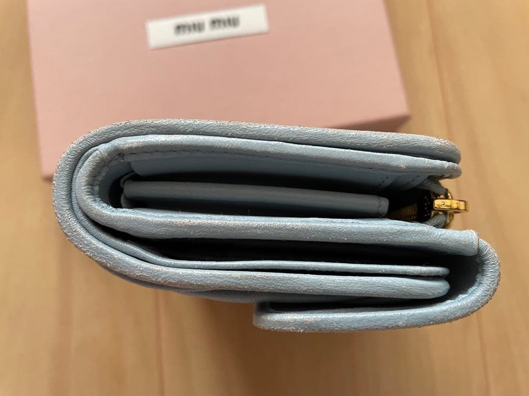 ミュウミュウ MIU MIU 二つ折り財布 マテラッセ 箱あり