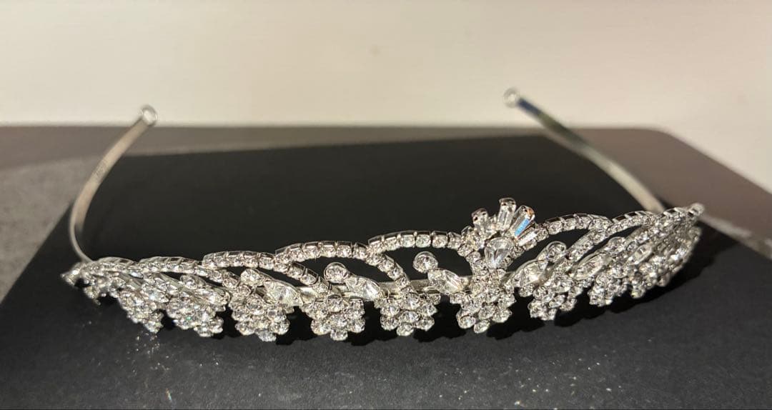 ABISTE ティアラ　ワタベウェディング