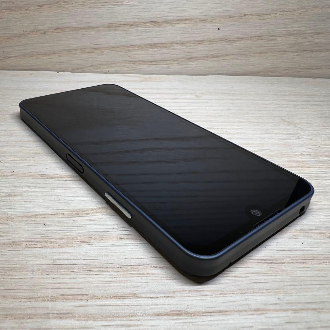 シャープAQUOS WISH 3本体 E108