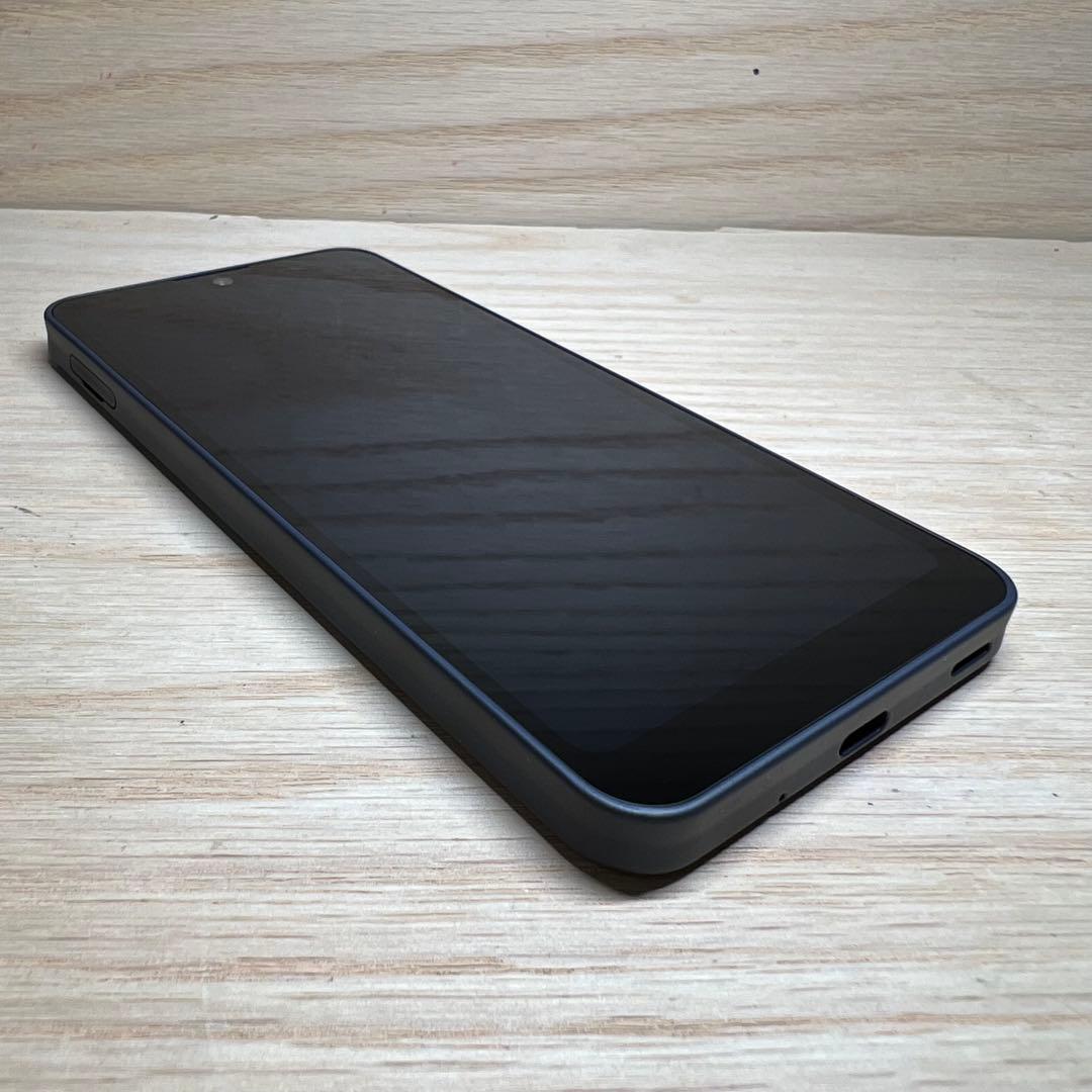 シャープAQUOS WISH 3本体 E108