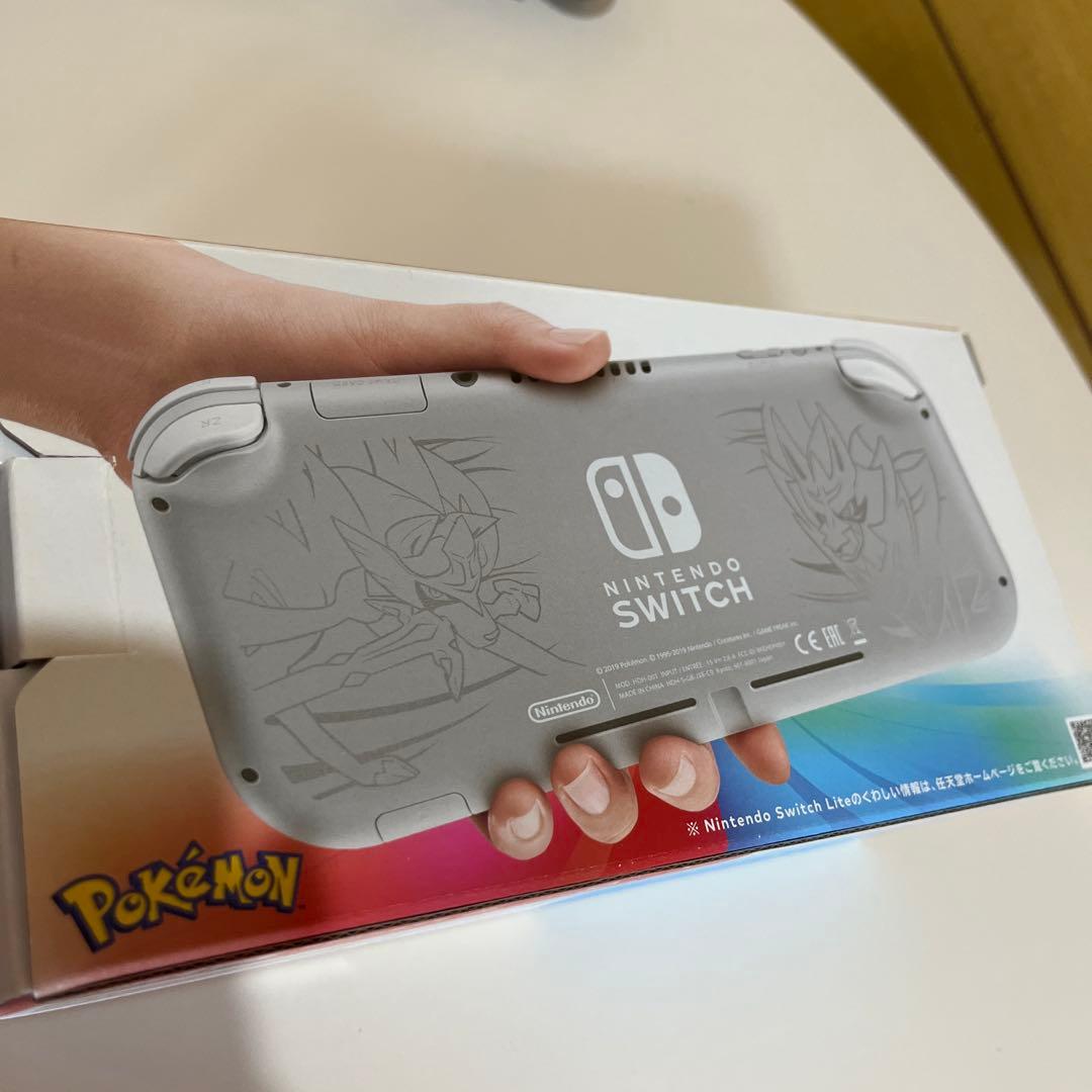 Nintendo Switch Lite ポケモンザシアン　ザマゼンタおまけ付き