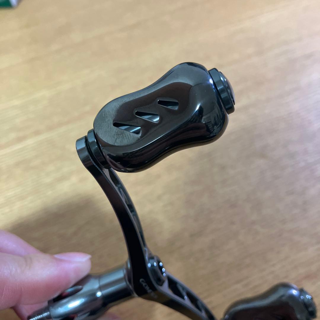 美品　シマノ用　ゴメクサス　チタン　ダブルハンドル　スタンド　フックキーパー付